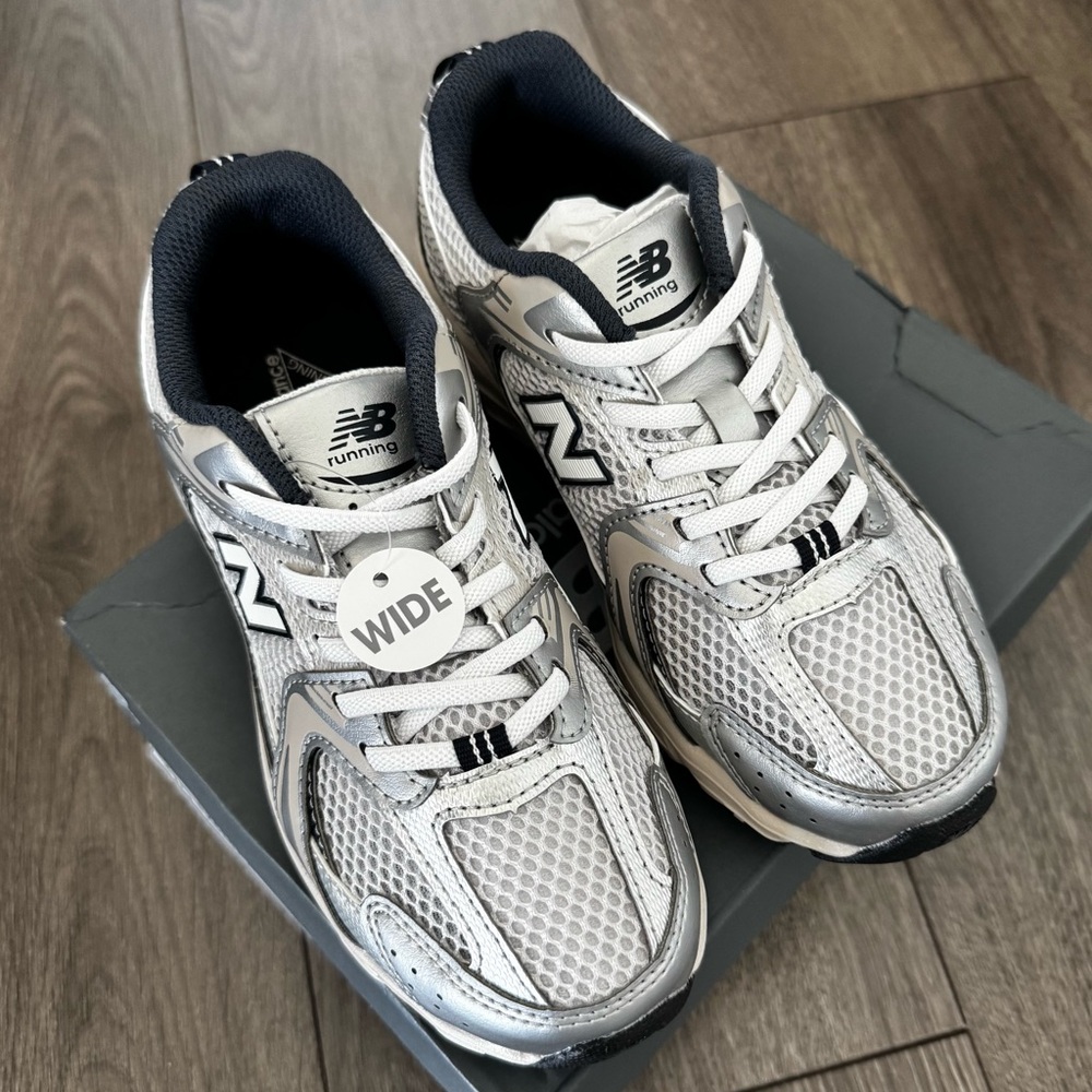 NEW! New balance kids 530KA